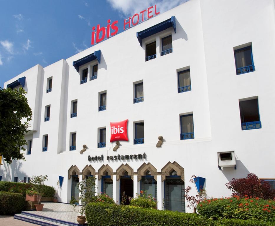 Ibis Casa Voyageurs Hotel 3*