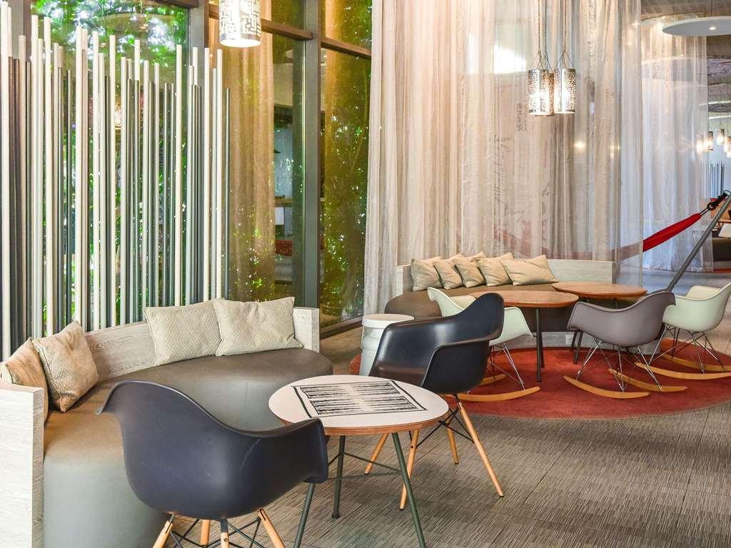 Hotel Ibis Casa Voyageurs