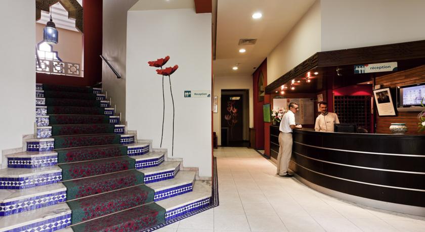 Hotel Ibis Casa Voyageurs 3*