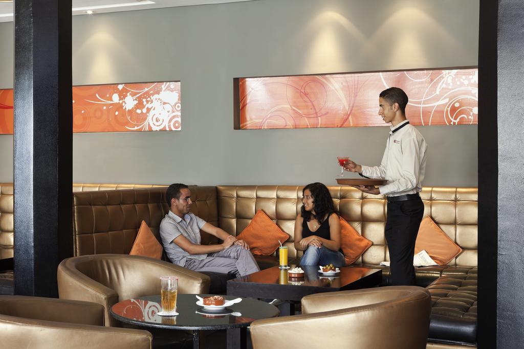 Ibis Casa Voyageurs Hotel 3*