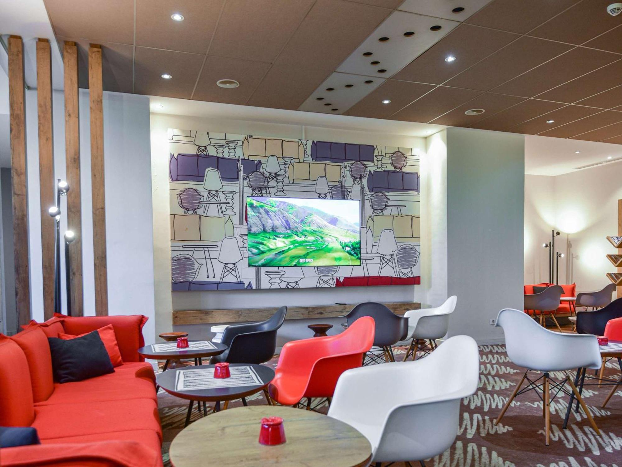 Ibis Casa Voyageurs 3*